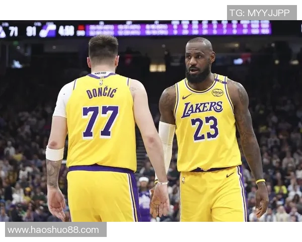 詹姆斯续约湖人几成定局5260万球员选项或将被执行