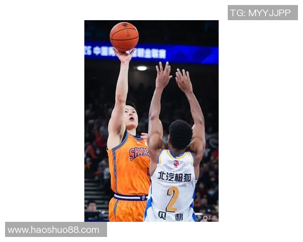 上海男篮迎战火箭队期待精彩对决球迷热情高涨助威现场气氛火爆